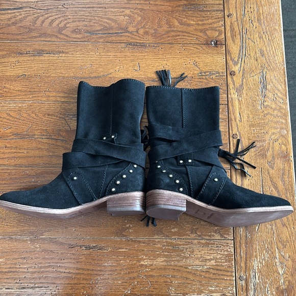 See By Chloe Studded Crosta Boots Women’s Black Suede Booties Gold Stud Size 7.5 - Picture 5 of 13